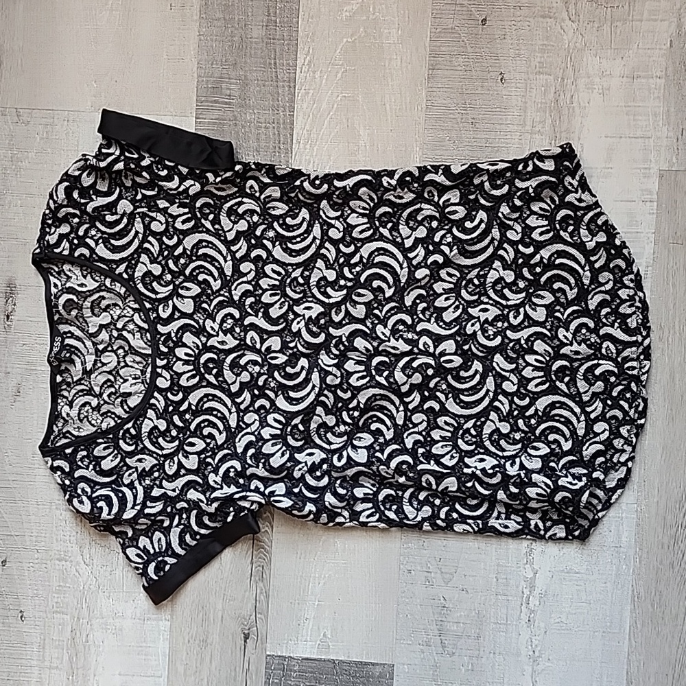 Lace top